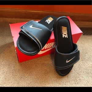 Nike Comfort Velcro Slides